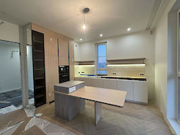 Кухня МДФ с фасадами в эмали на заказ